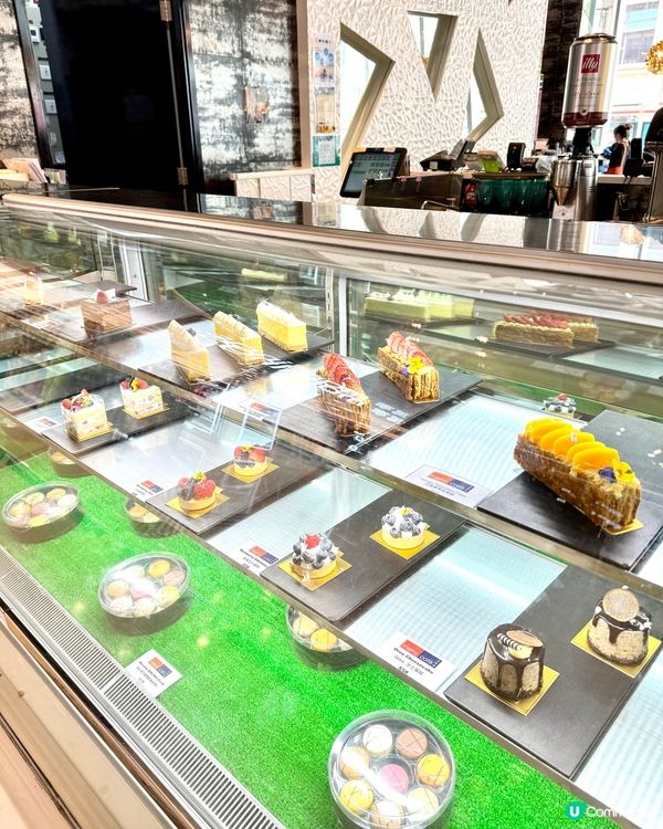 寵物友善商場內的餐廳，特設人寵共享專區！專區內設有圍欄，讓寵...