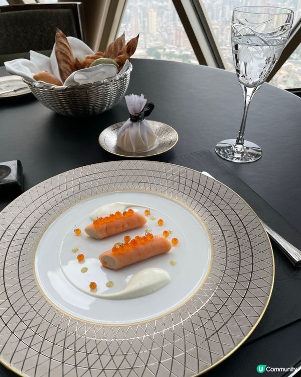 見到甜品車勁興奮