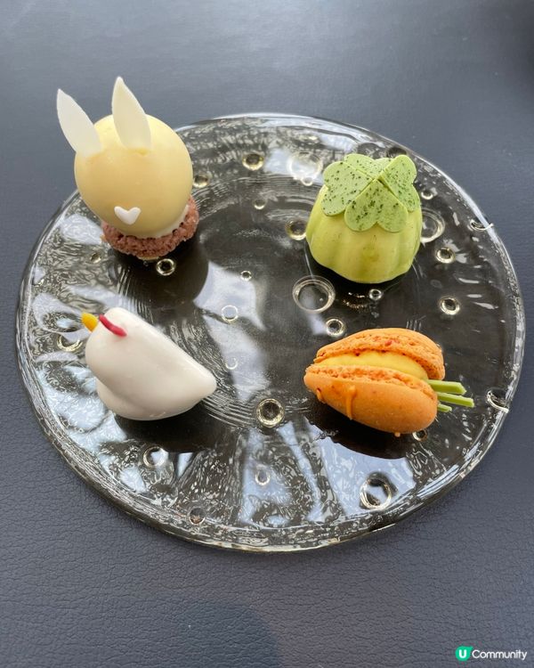 見到甜品車勁興奮