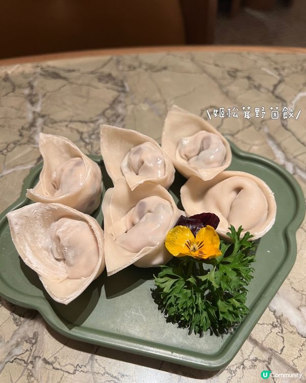 超人氣打卡火鍋店