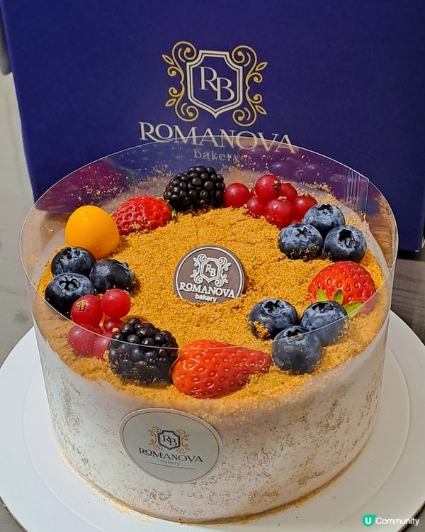 Romanova Bakery 鮮雜莓蜂蜜千層蛋糕