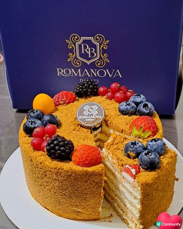Romanova Bakery 鮮雜莓蜂蜜千層蛋糕