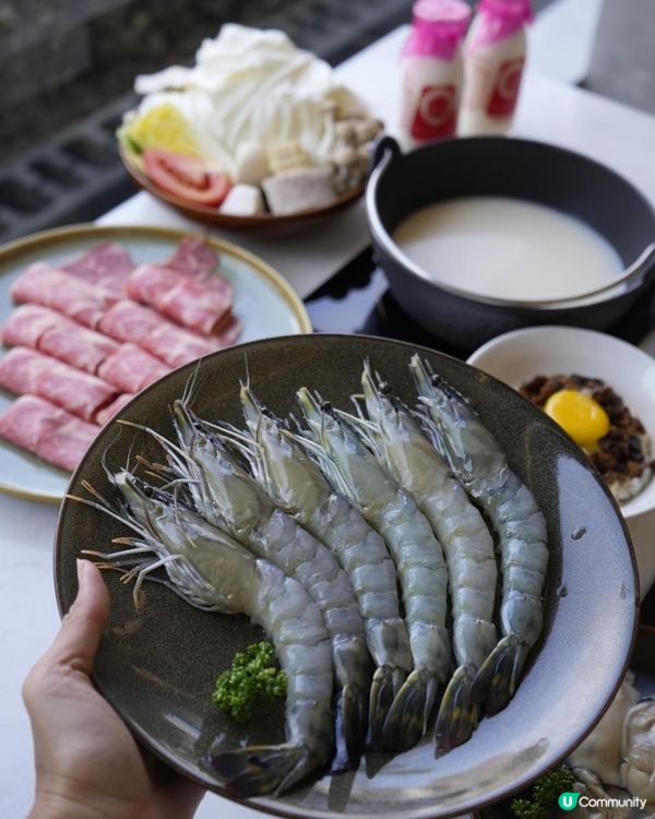 高雄市苓雅區高質松露牛奶小火鍋