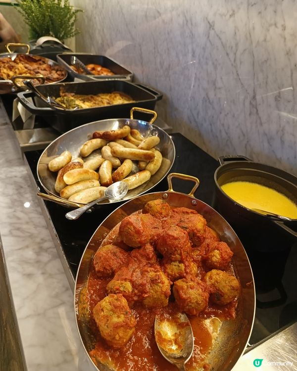 周末高質早午自助餐 無限任食生蠔龍蝦海鮮 俯瞰中環維港美景