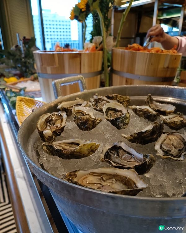 周末高質早午自助餐 無限任食生蠔龍蝦海鮮 俯瞰中環維港美景