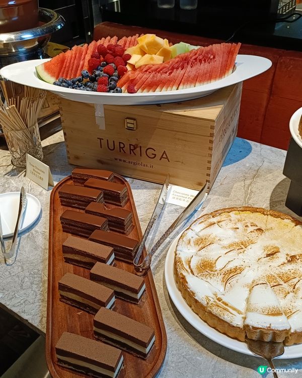 周末高質早午自助餐 無限任食生蠔龍蝦海鮮 俯瞰中環維港美景