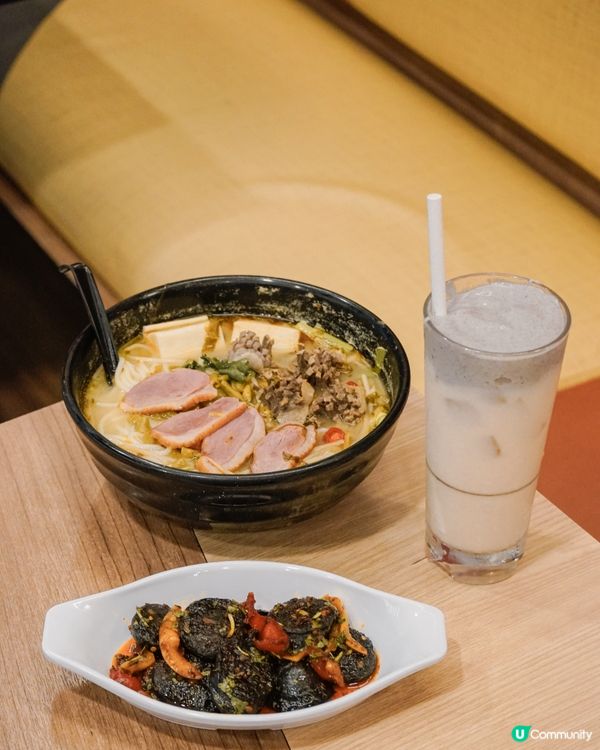 譚仔三哥酸菜湯好Duck Duck米線