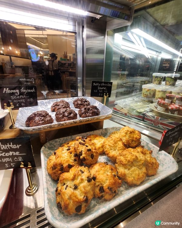 韓國水原最大型的購物中心👍👍👍