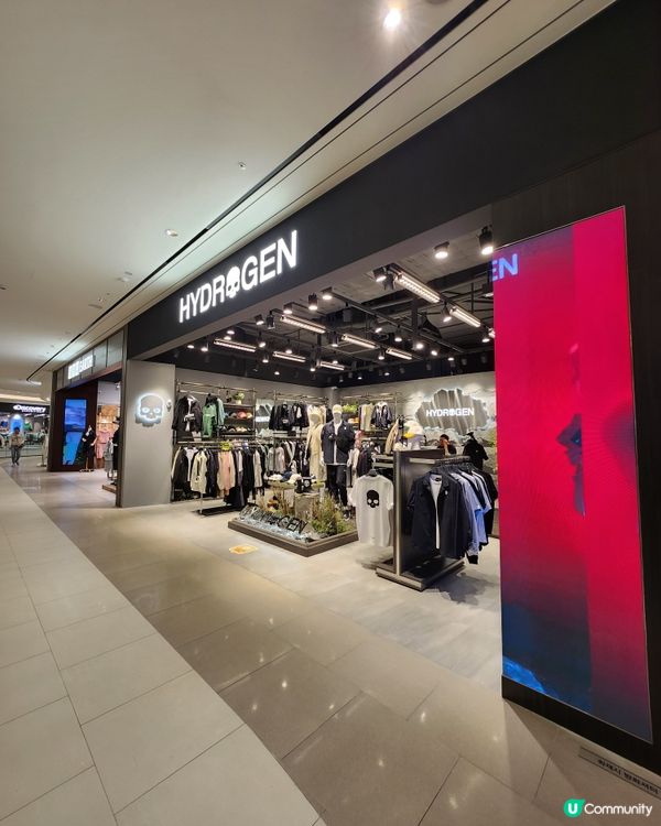 韓國水原最大型的購物中心👍👍👍