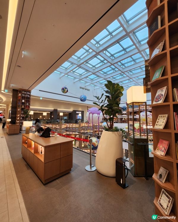 韓國水原最大型的購物中心👍👍👍