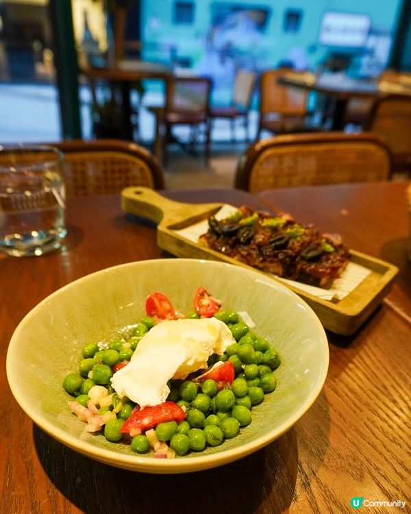 位於上環的法式酒館Nissa la Bella，餐廳環境典雅...