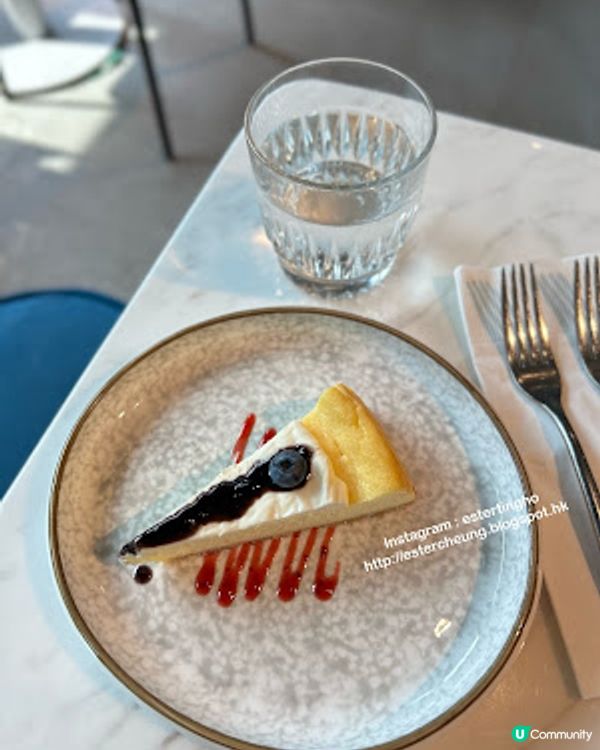 【觀塘 食記】又嚟嘆個 brunch ♥ 意式辣肉腸薄餅。葡式香辣燒雞配薯條 ♥ Flames 海濱滙