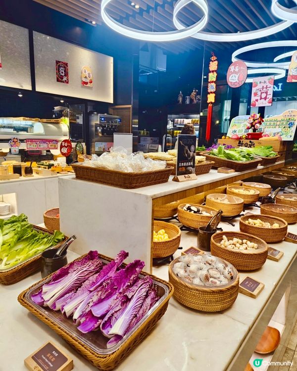 同屋企人吃大餐🥳圍爐吃到飽就最happy啦❤️這次選了位於尖...