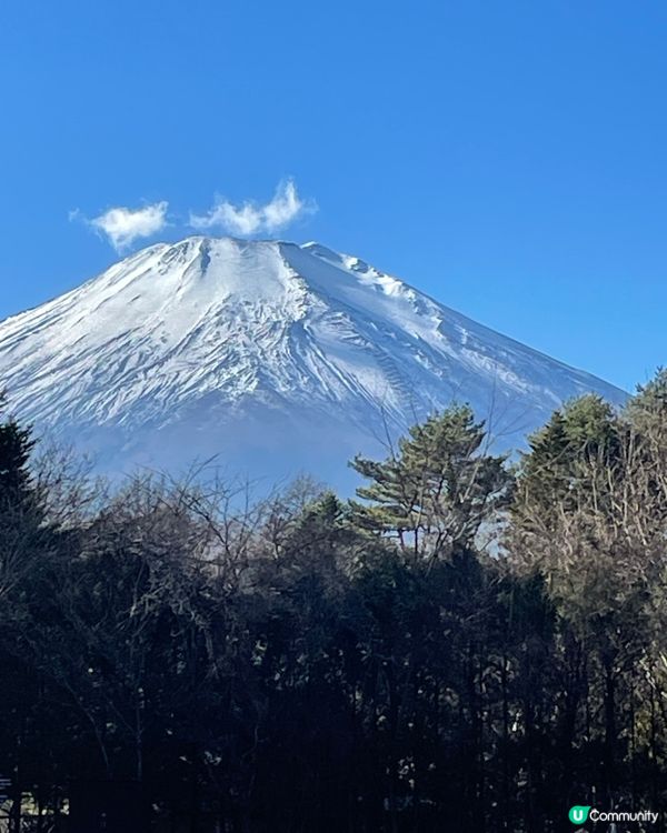 富士山上奇奇怪怪嘅雲？