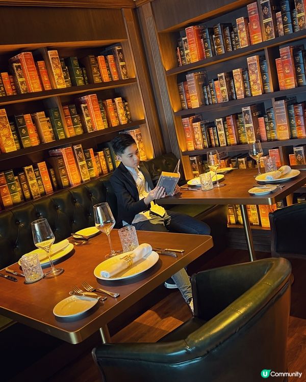 銅鑼灣復古圖書館海景餐廳