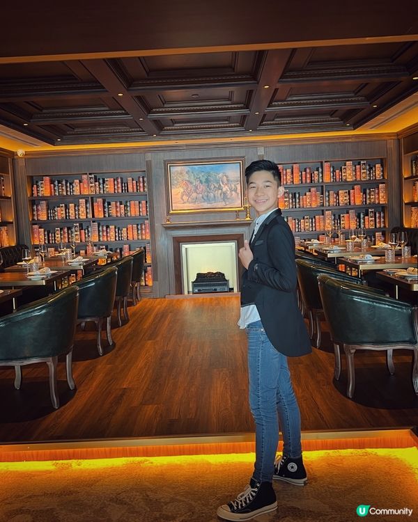 銅鑼灣復古圖書館海景餐廳