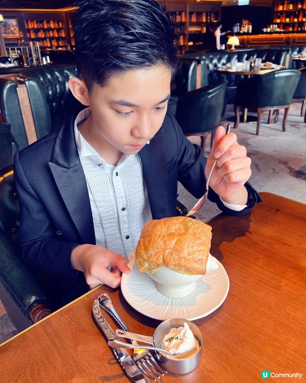 銅鑼灣復古圖書館海景餐廳