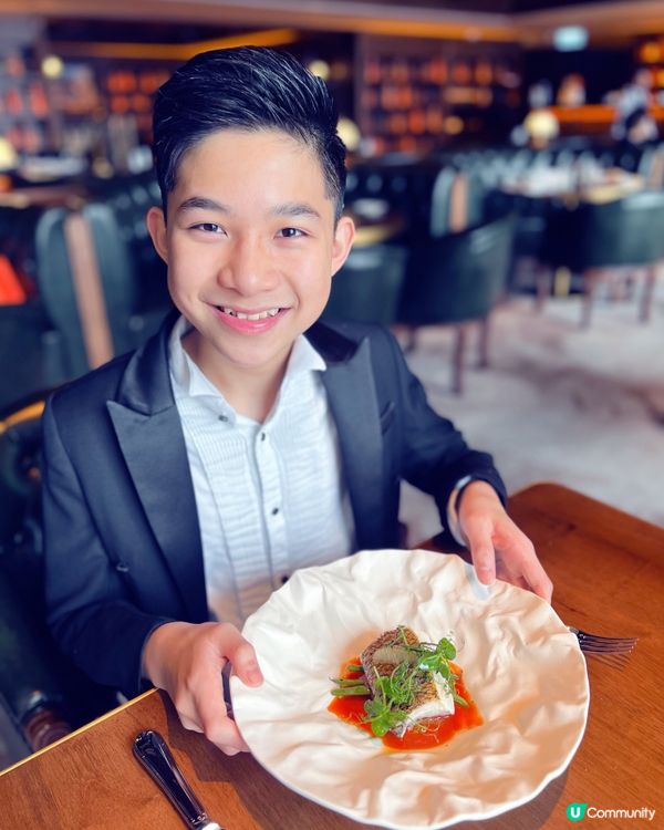 銅鑼灣復古圖書館海景餐廳