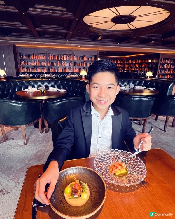 銅鑼灣復古圖書館海景餐廳