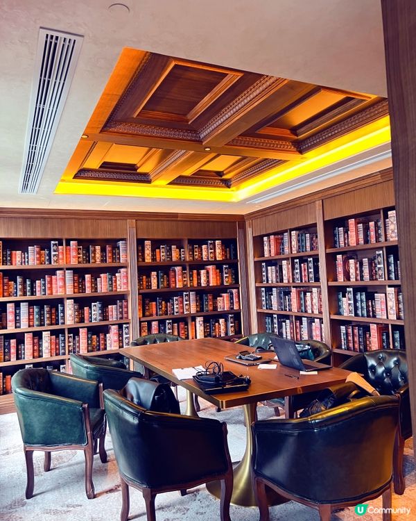 銅鑼灣復古圖書館海景餐廳