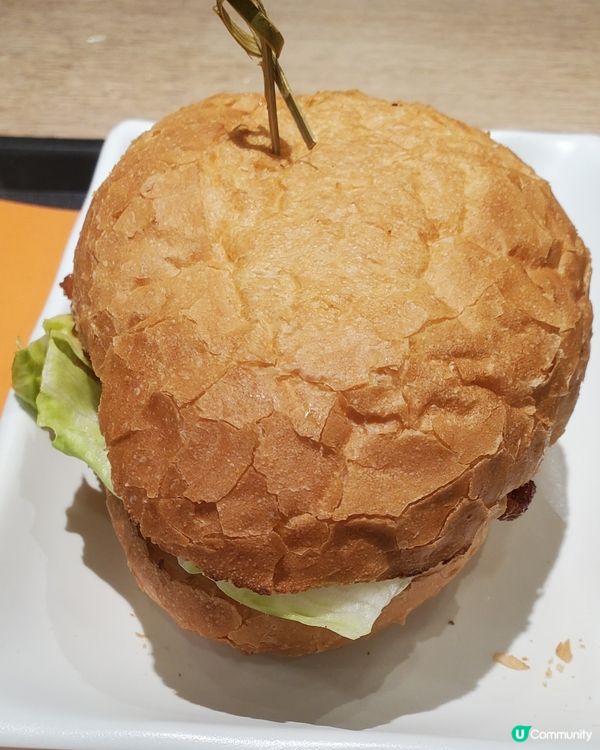 大快活有🍔食，又幾好味😋