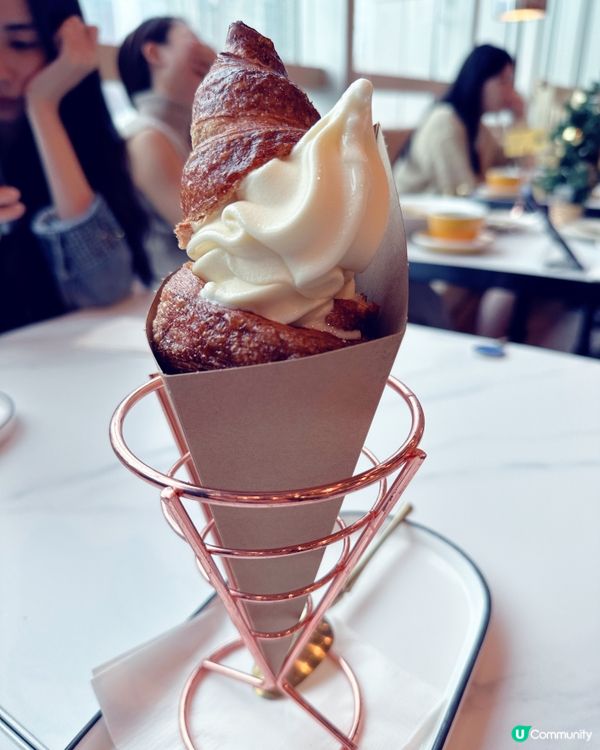 尖沙咀牛角包主題餐廳