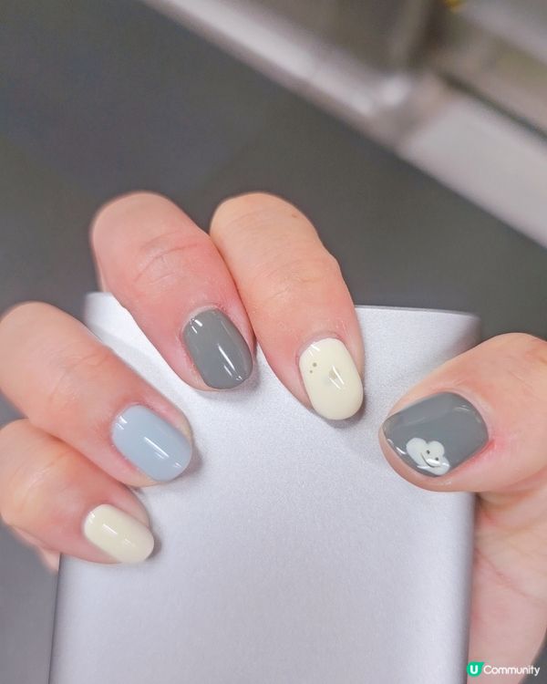 靚靚哈哈笑雲朵美甲