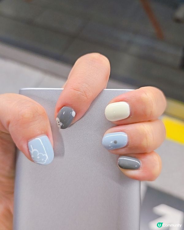 靚靚哈哈笑雲朵美甲