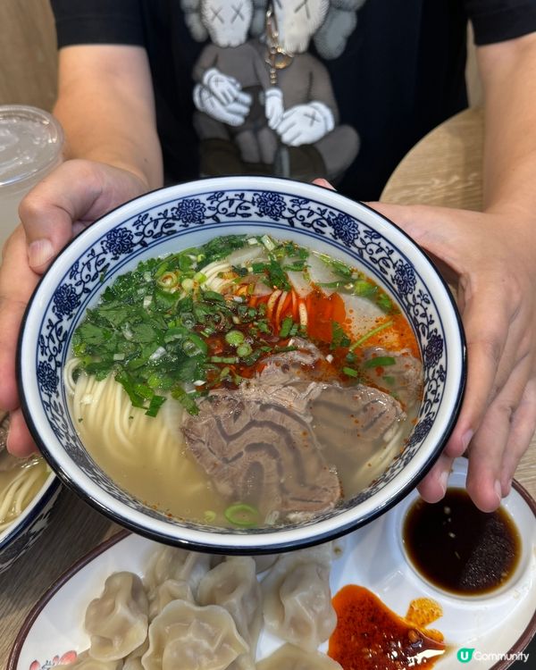 灣仔排長龍蘭州牛肉麵店