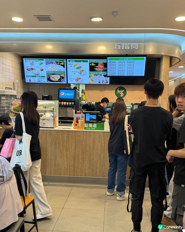 灣仔排長龍蘭州牛肉麵店