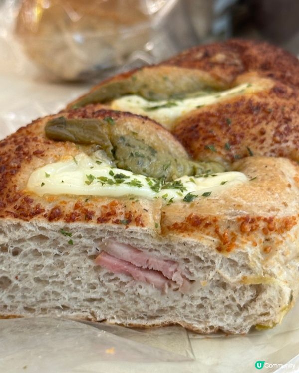 Paper stone 牛油果煙肉芝士蕎麥包