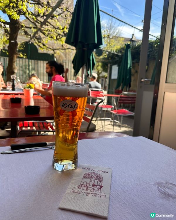 18世紀教堂旁的瑞士芝士火鍋