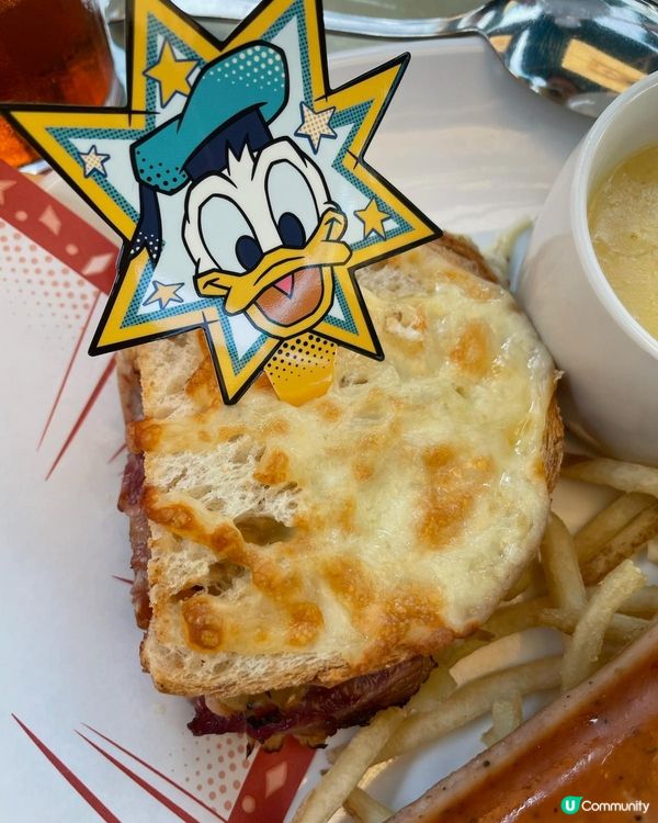 五日四夜快閃我去左兩日迪士尼