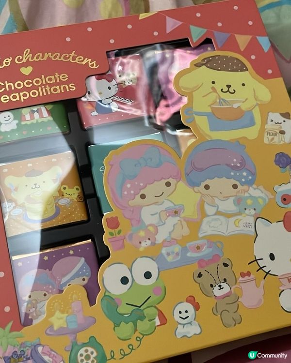 盒朱古力上年聖誕買下，今年10月到期，  包裝精美可愛，味道...