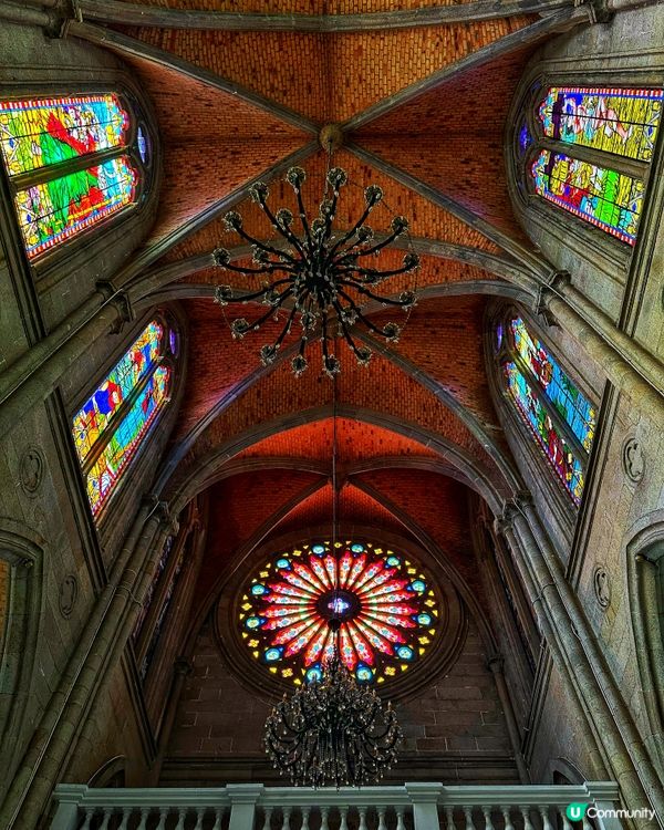 超過一百年歷史嘅教堂，依然屹立不倒壯觀宏偉，更成為網紅打卡點