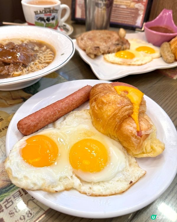 港式茶餐廳早餐