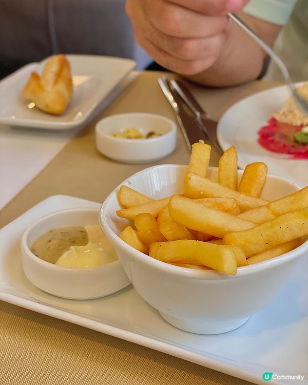 【河內美食】河內市裡的一隅慵懶，來嚐嚐高級法國菜