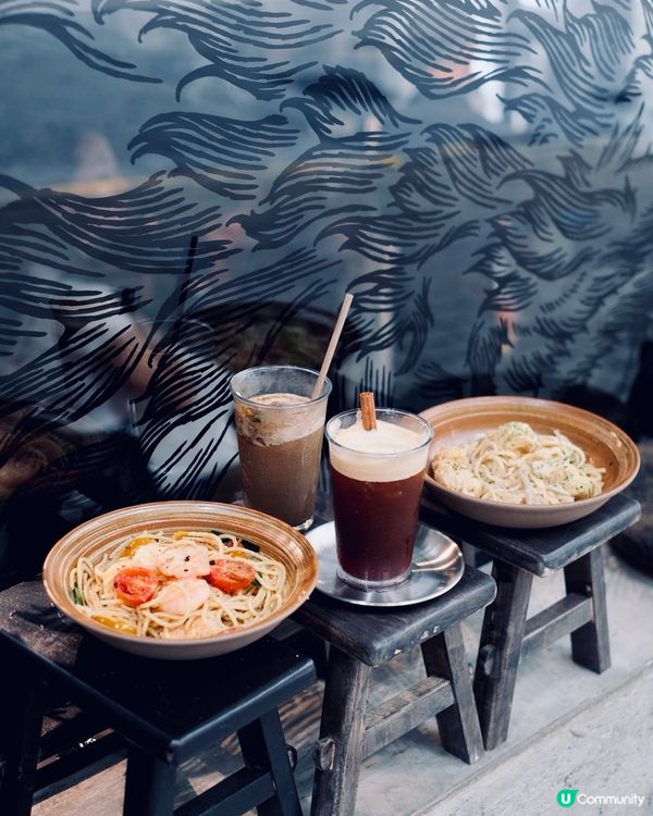 想不到在北角有一間咁chill 嘅咖啡店！ 座落錦屏街的一個...