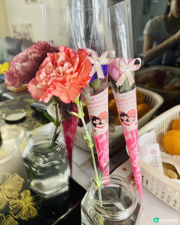 《康乃馨》開大朵咗！好靚啦！💐