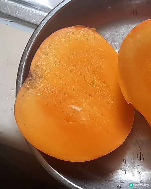 芒果口感香甜細緻，陣陣香氣滲透口中令人驚喜喜萬分！完全熟透！