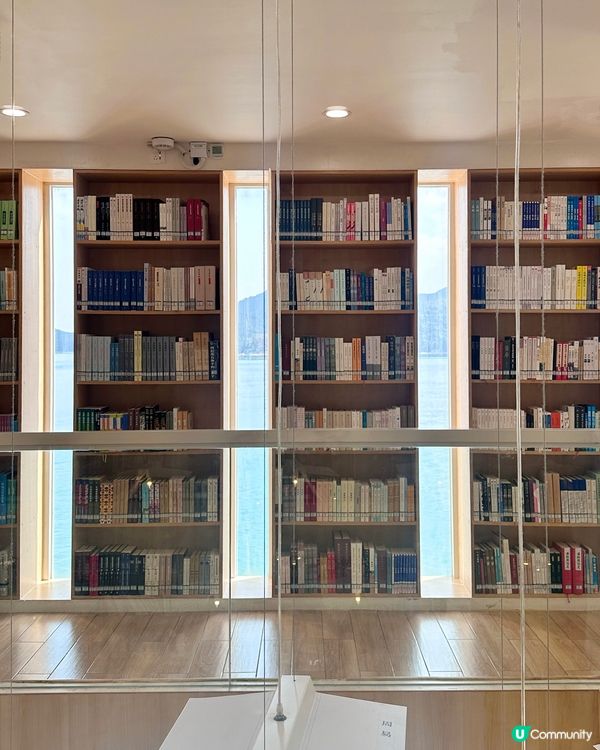 最美燈塔圖書館