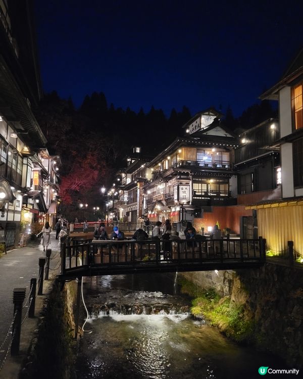  「銀山温泉」如置身於宮崎駿的「千與千尋」塲景中