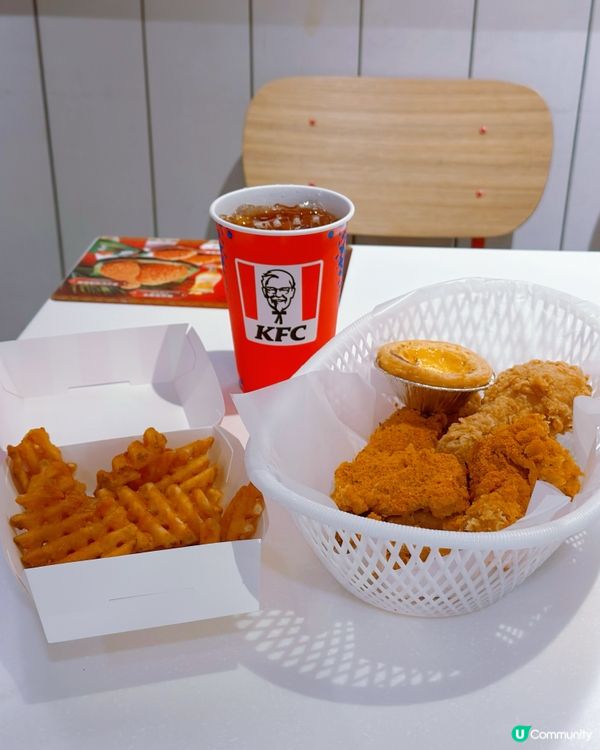 期間限定の泰式紅咖哩脆雞