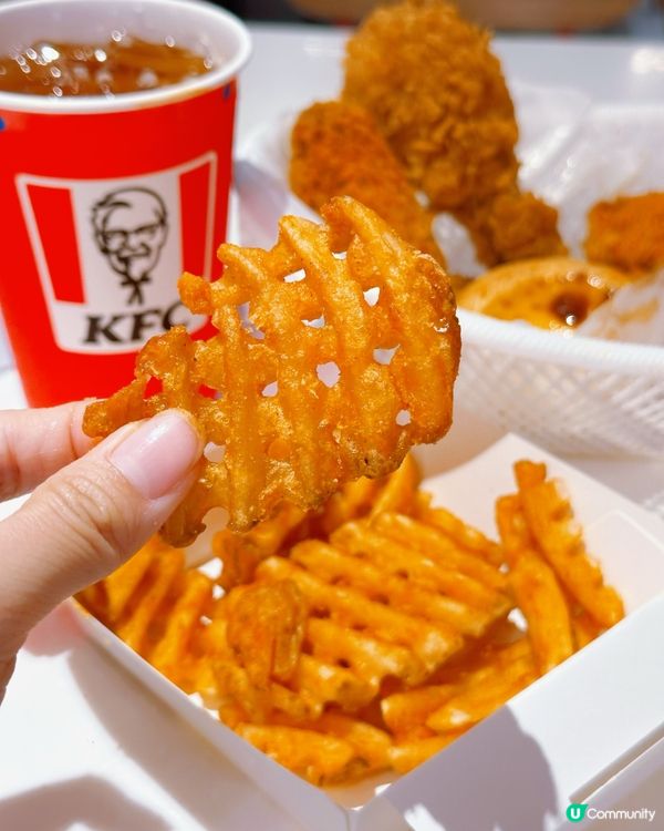 期間限定の泰式紅咖哩脆雞