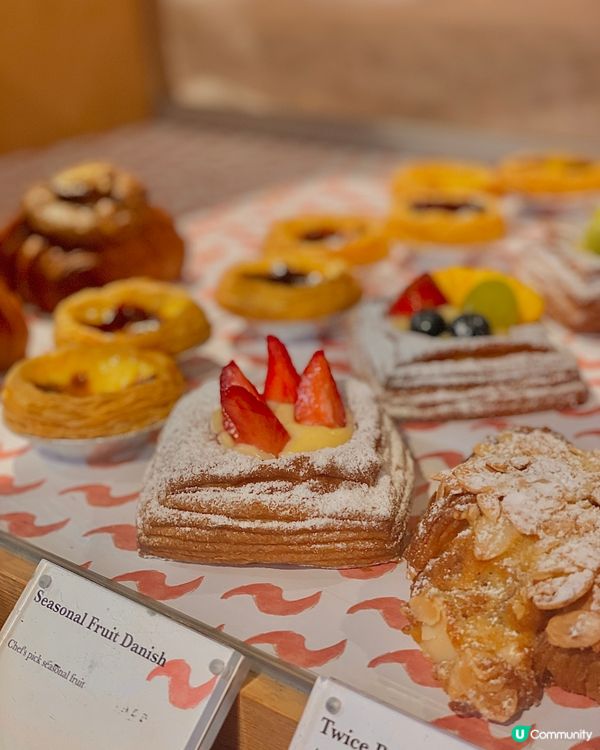 中環超邪惡爆漿朱古力牛角包croffle 