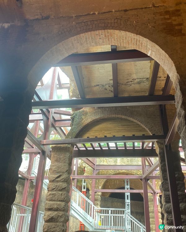 充滿特式的配水庫