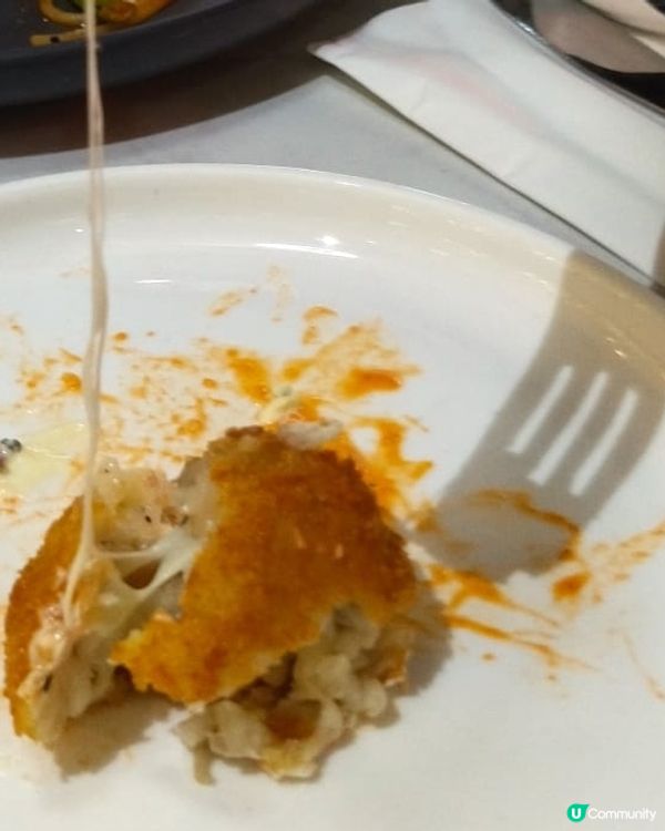  西式小食 ：洋蔥圈及意大利飯芝士球