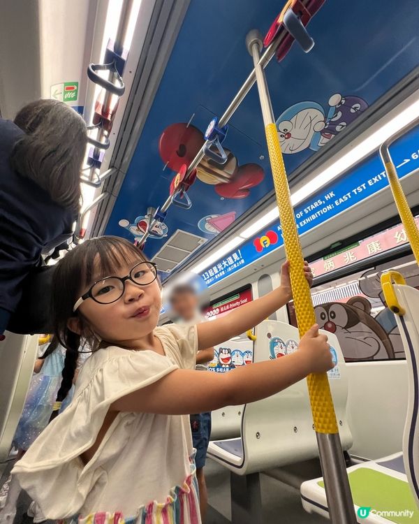 期間限定！多啦Ａ夢主題列車、月台