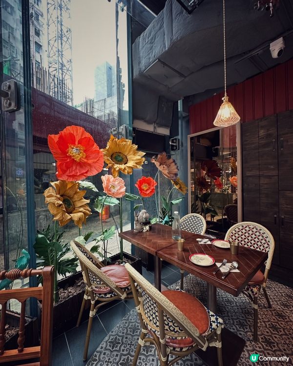 銅鑼灣復古玩味泰國菜