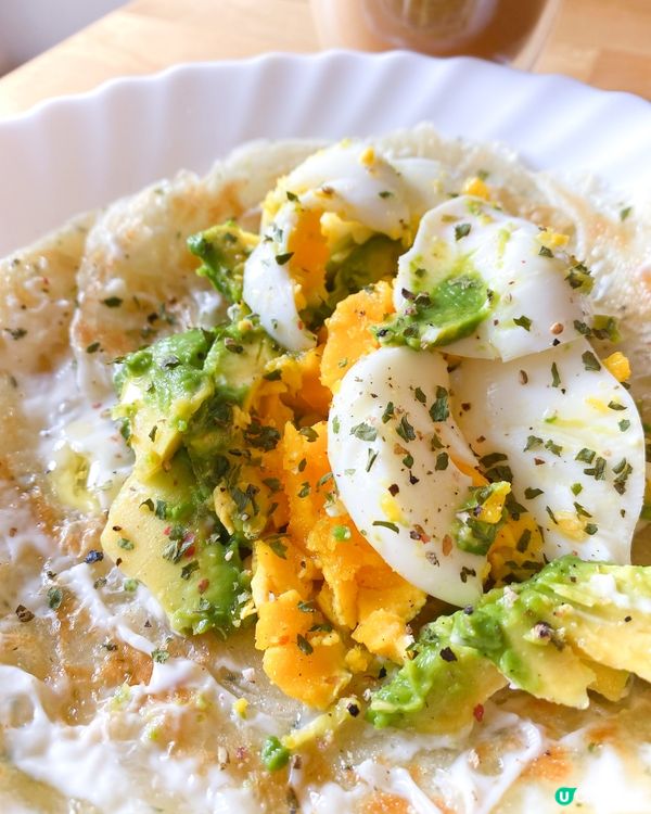 雞蛋🥚和牛油果🥑，簡單用手抓餅🫓包著吃，已經美味到不得了☺️...